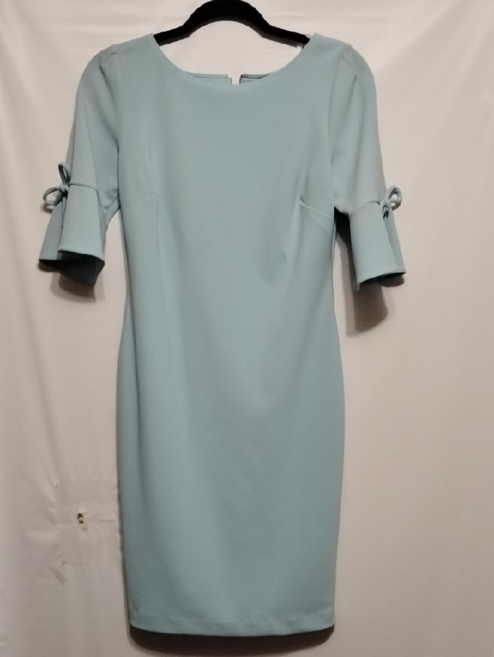 KARL LAGERFELD Elegant Light Blue Sheath‎ Dress with Tie-Sleeve Detail